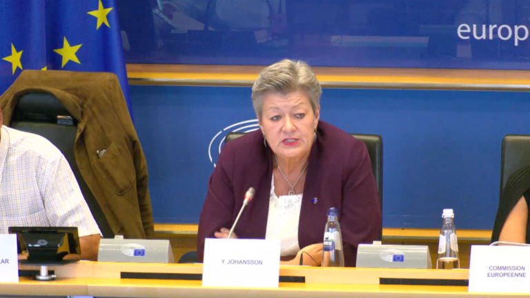 EU commissioner sidesteps MEPs' questions about CSAM proposal microtargeting